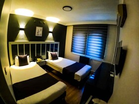 Rer Hotel