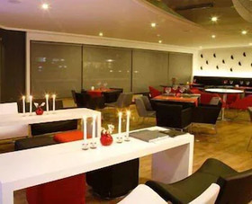 Samm - Boutique Class