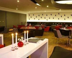 Samm - Boutique Class