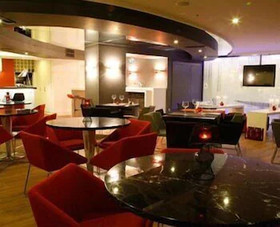 Samm - Boutique Class