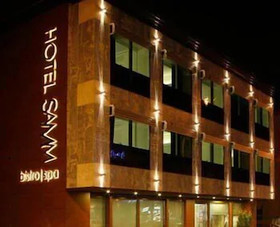 Samm - Boutique Class