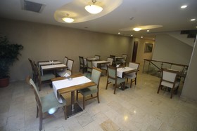 Vali Erdogan Sahin Oglu Hitit Konuk Evi