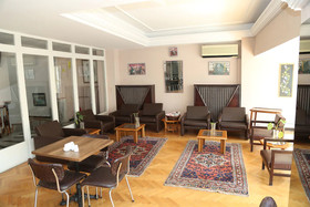 Cihan Palas