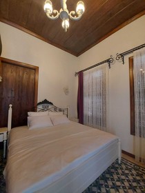 Ranjous Hotel