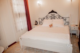 Ranjous Hotel