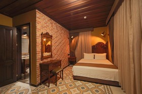 Sam Franss Boutique Hotel