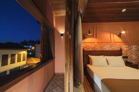 Sam Franss Boutique Hotel