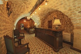 Sam Franss Boutique Hotel