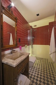 Sam Franss Boutique Hotel