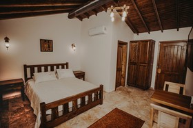 Tetrapole Boutique Hotel