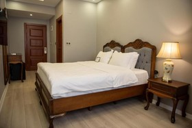Voyage Elegante Hotel