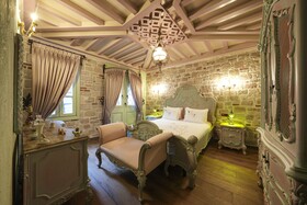 Naz Su Hotel