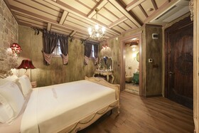 Naz Su Hotel