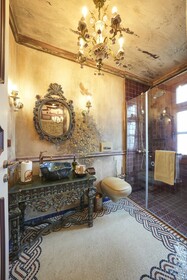 Naz Su Hotel