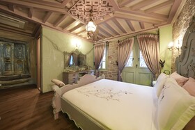 Naz Su Hotel