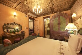 Naz Su Hotel
