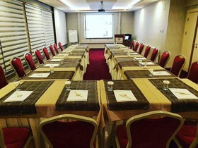 Izgi Turhan Otel