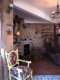 Assos Hunters Hotel