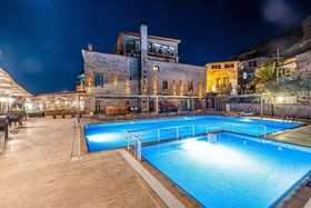 Assos Kervansaray