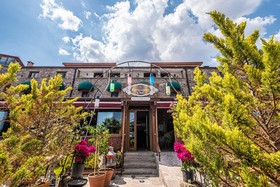 Assos Kervansaray