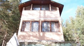 Abant Gol Evleri