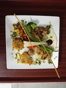 Lal Otel Restaurant