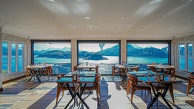 Dolphin Boutique Hotel