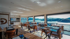 Dolphin Boutique Hotel