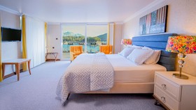 Dolphin Boutique Hotel