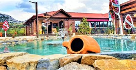 Milyos Hobbit Hotel
