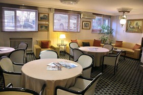 Adapalas Hotel