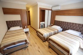 Bursa Palas
