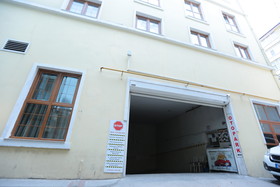 Bursa Palas