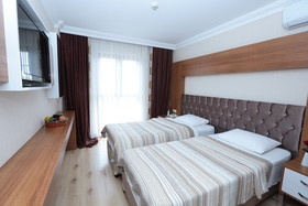 Bursa Palas