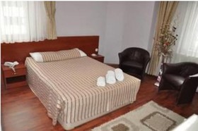 Gold City Hotel