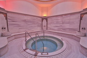 Celik Palace
