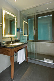 Hampton by Hilton Bursa