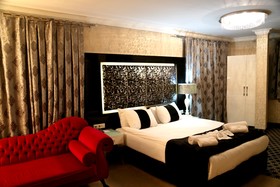 Lion City Hotel