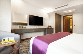 Lilium Hotel & Suites