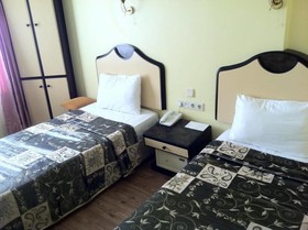 Oz Cakir Hotel