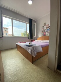 Petek Hotel