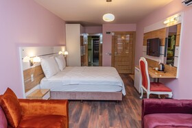 Tok Epik Hotel