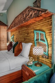 Tok Epik Hotel