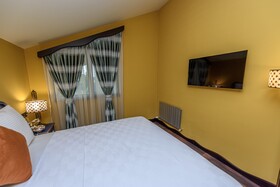Tok Epik Hotel