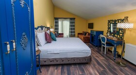 Tok Epik Hotel