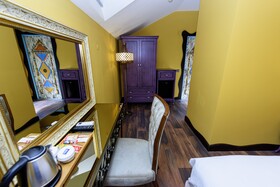 Tok Epik Hotel