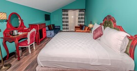 Tok Epik Hotel