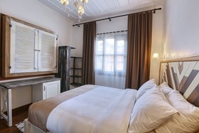 Trilye Bay C Konak