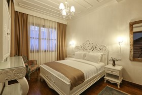Trilye Bay C Konak