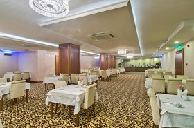 Tugcu Hotel Select